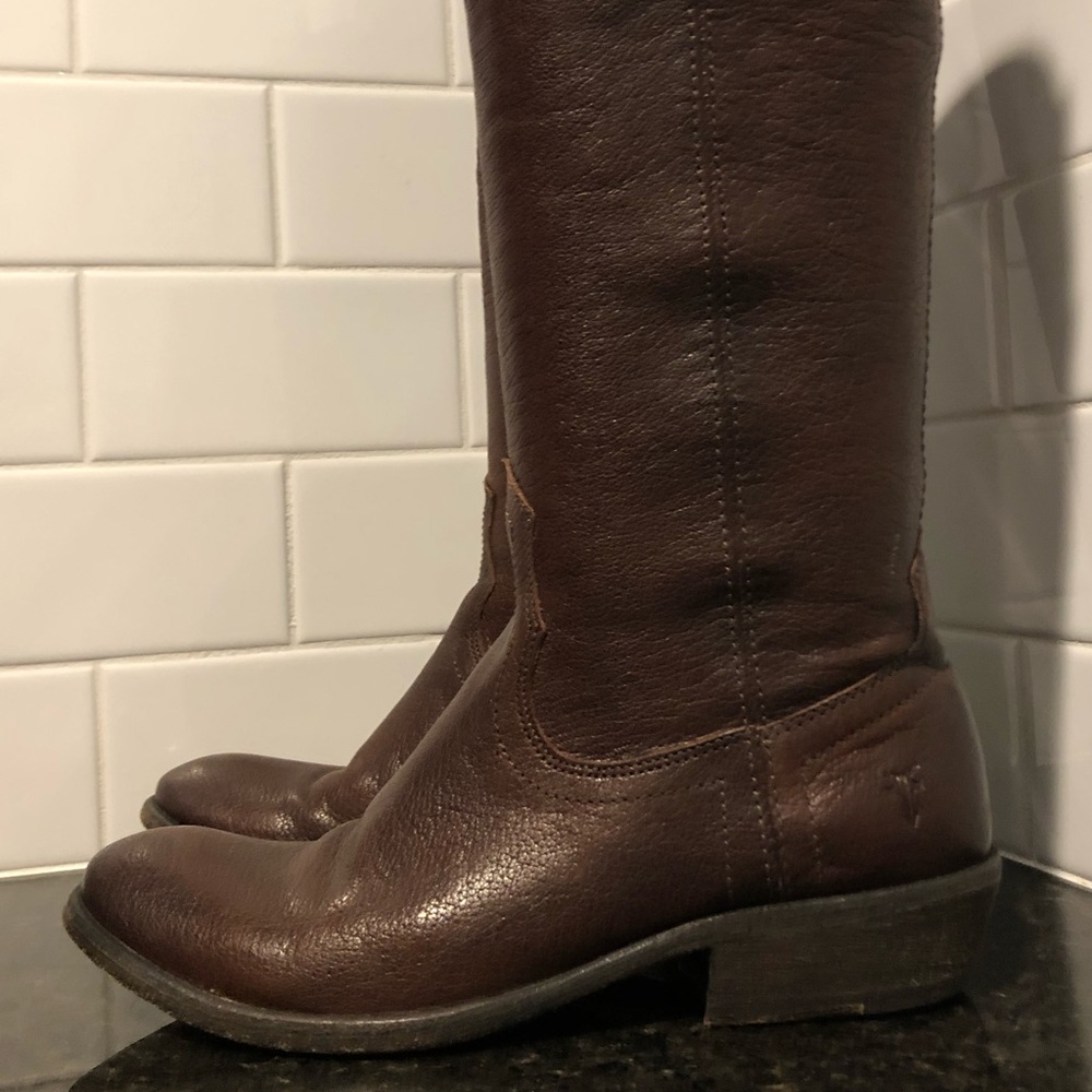 Frye Carson pull on boot - Picture 5 of 13